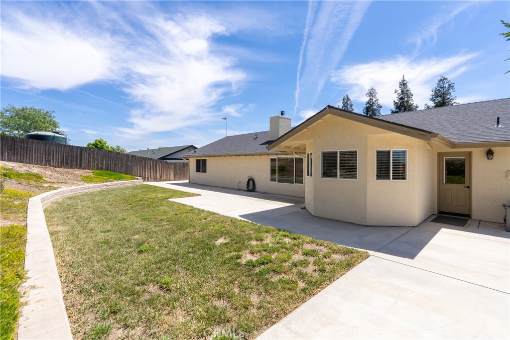 5575 Reindeer, Paso Robles, CA 93446