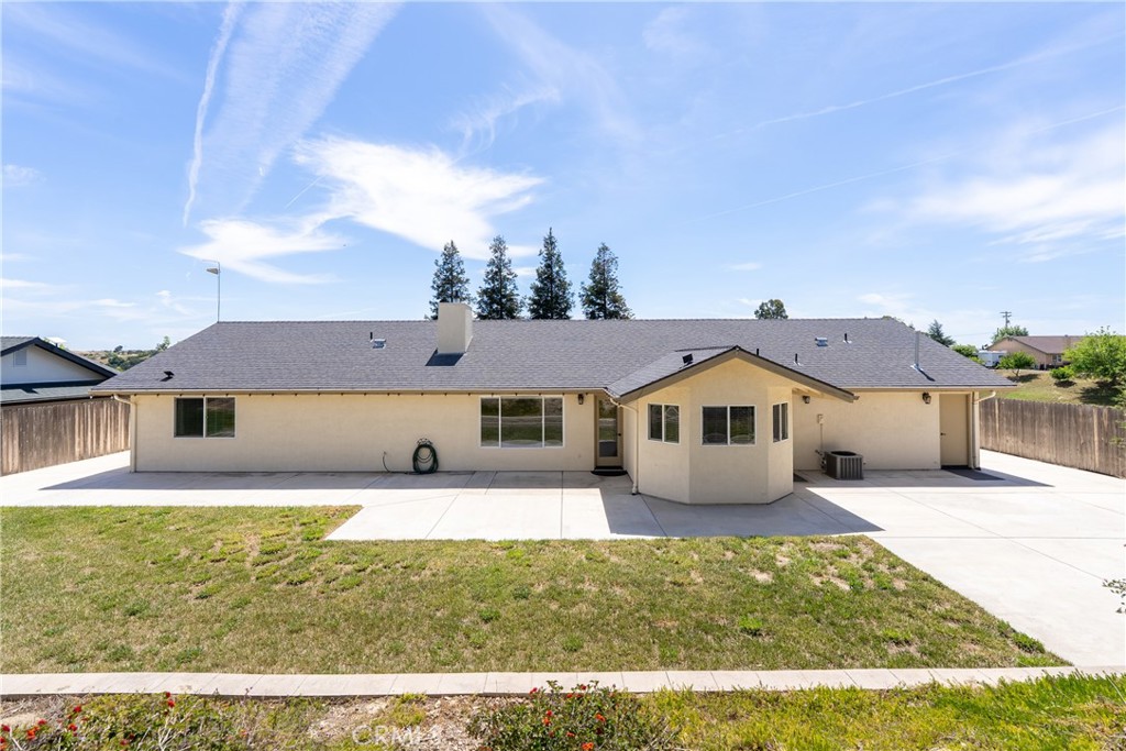 5575 Reindeer, Paso Robles, CA 93446