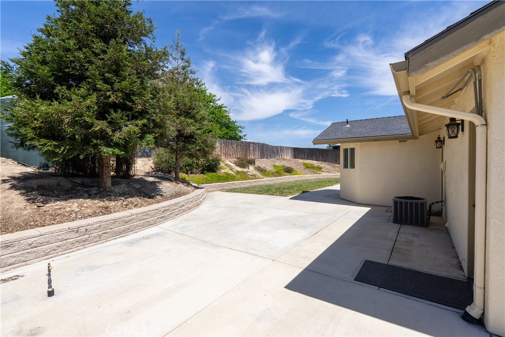5575 Reindeer, Paso Robles, CA 93446