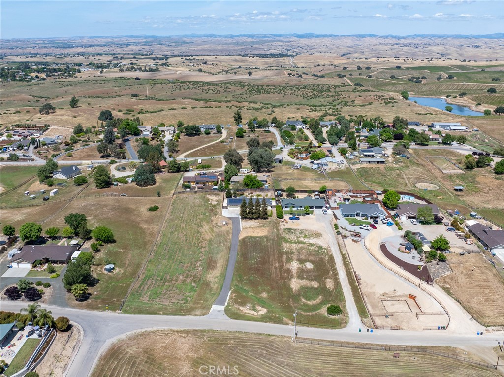 5575 Reindeer, Paso Robles, CA 93446