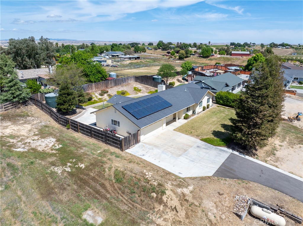 5575 Reindeer, Paso Robles, CA 93446