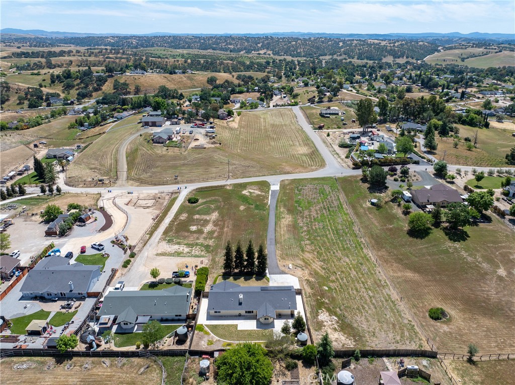 5575 Reindeer, Paso Robles, CA 93446