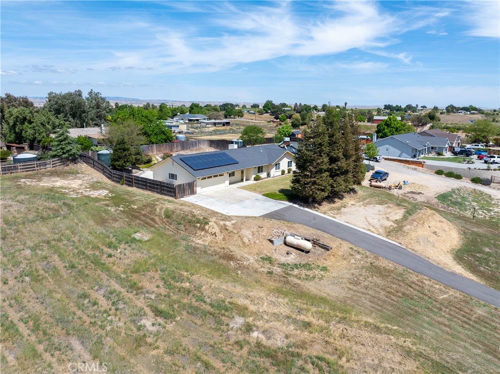 5575 Reindeer, Paso Robles, CA 93446