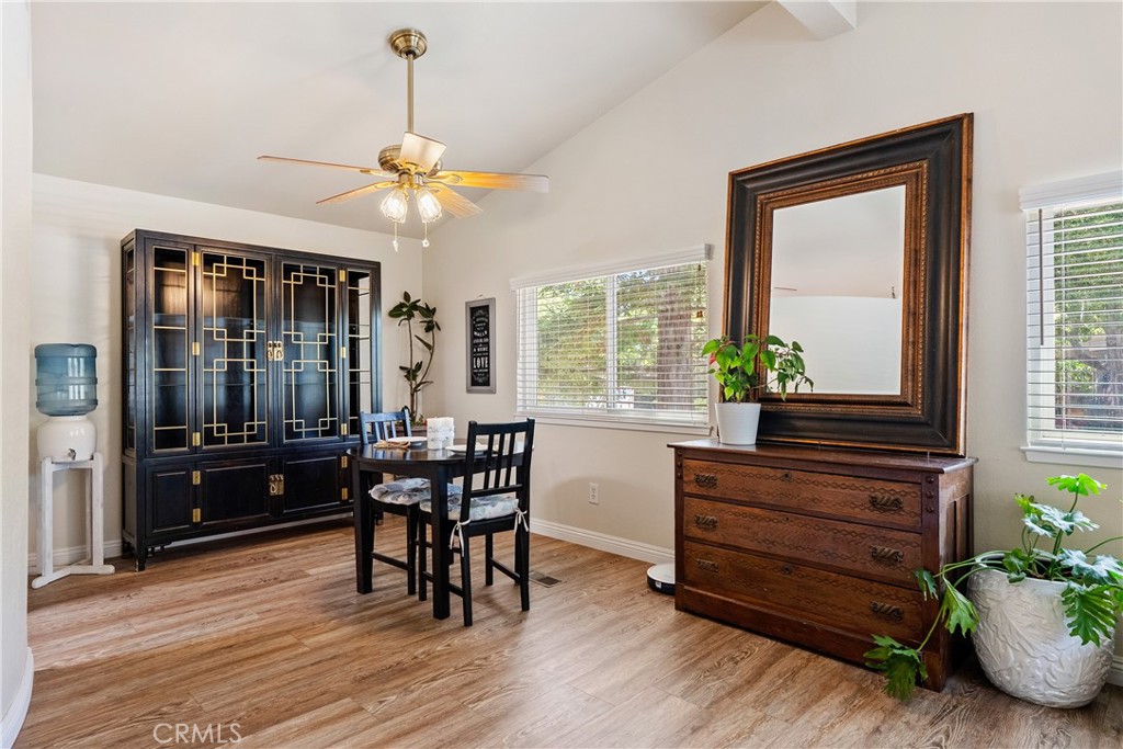 35 Via Santa Barbara, Paso Robles, CA 93446
