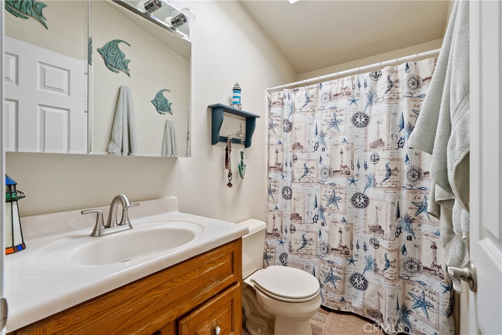 35 Via Santa Barbara, Paso Robles, CA 93446