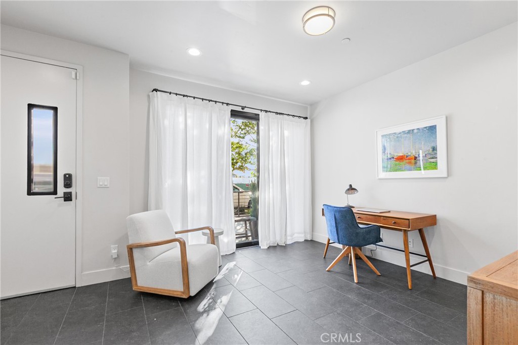 2460 Victoria #102, San Luis Obispo, CA 93401