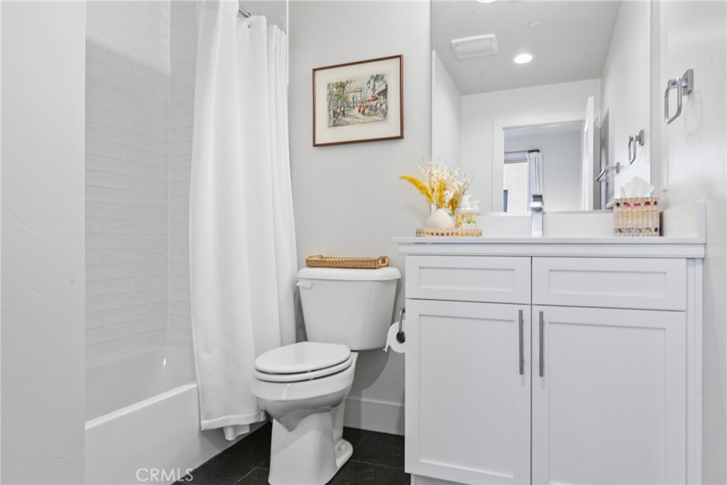 2460 Victoria #102, San Luis Obispo, CA 93401