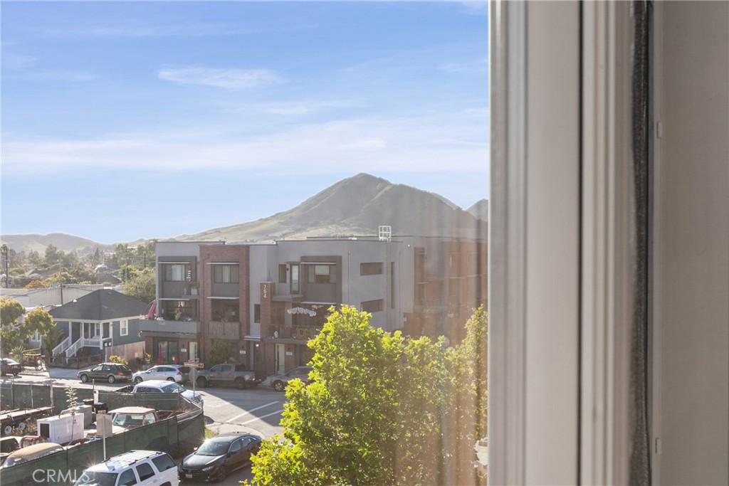 2460 Victoria #102, San Luis Obispo, CA 93401