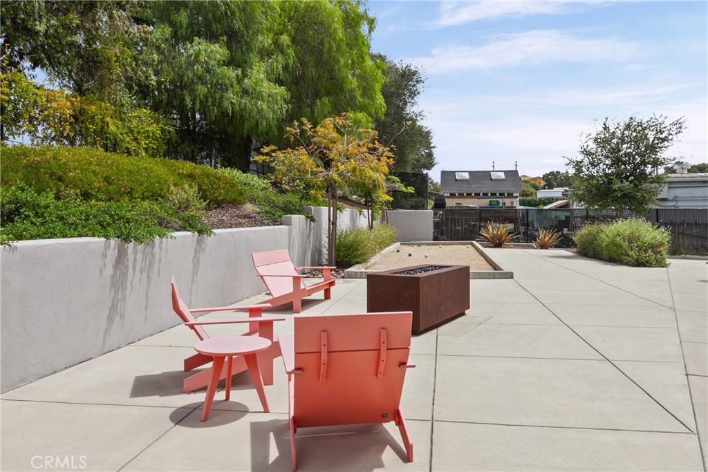 2460 Victoria #102, San Luis Obispo, CA 93401