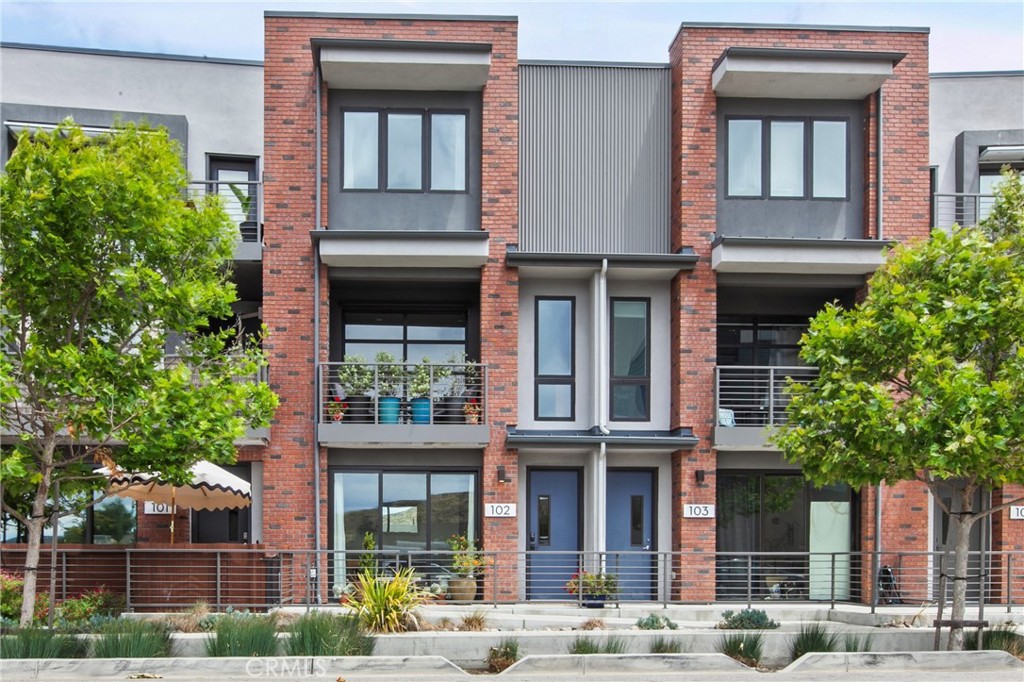 2460 Victoria #102, San Luis Obispo, CA 93401