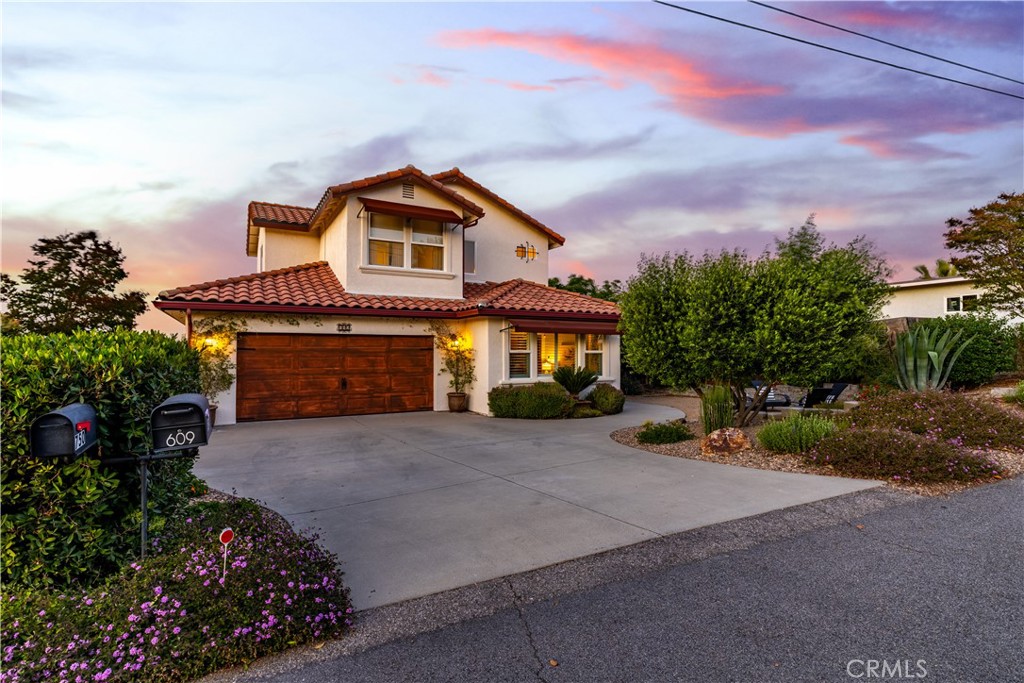 609 Shannon Hill Dr, Paso Robles, CA 93446