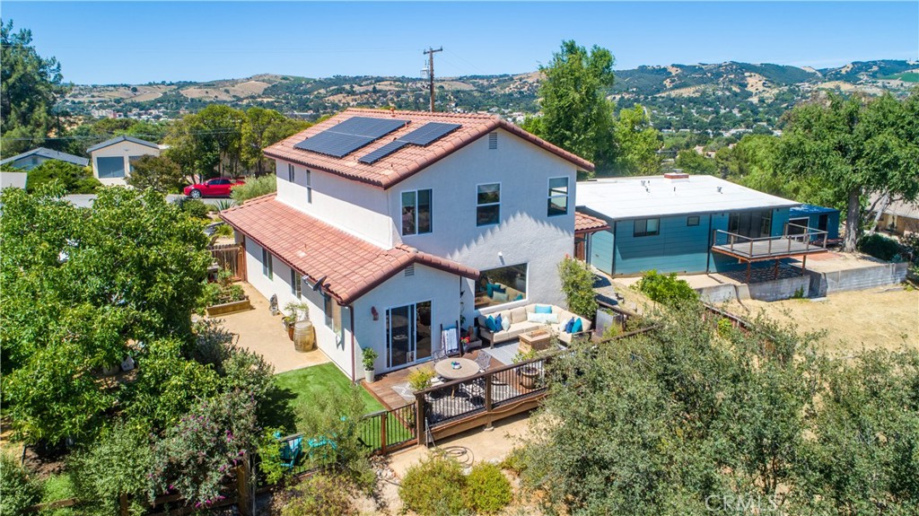 609 Shannon Hill Dr, Paso Robles, CA 93446