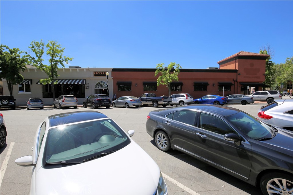800 11th. Street, Paso Robles, CA 93446