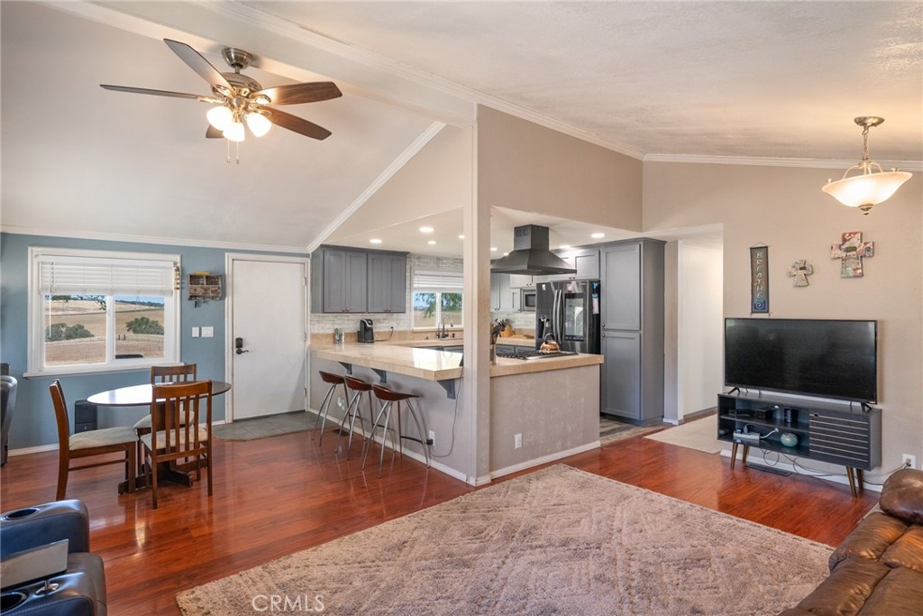 2880 Berry Patch Ln, Templeton, CA 93465