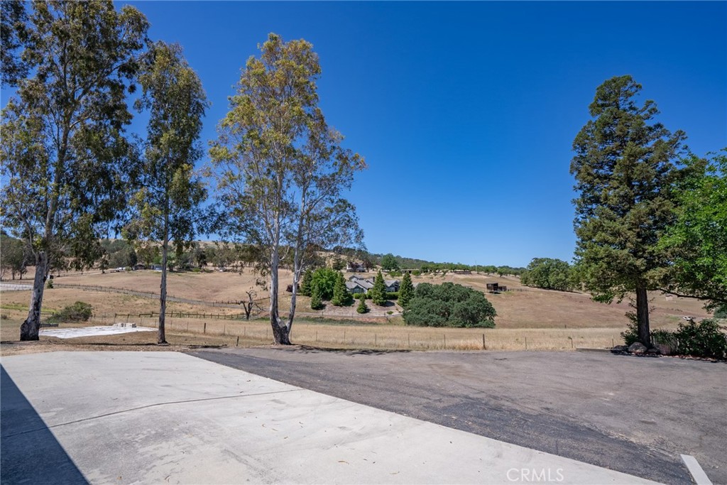 2880 Berry Patch Ln, Templeton, CA 93465