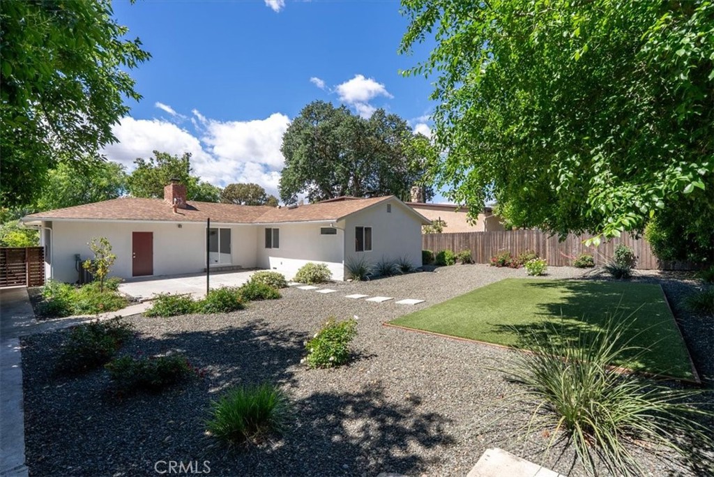 625 Moss, Paso Robles, CA 93446
