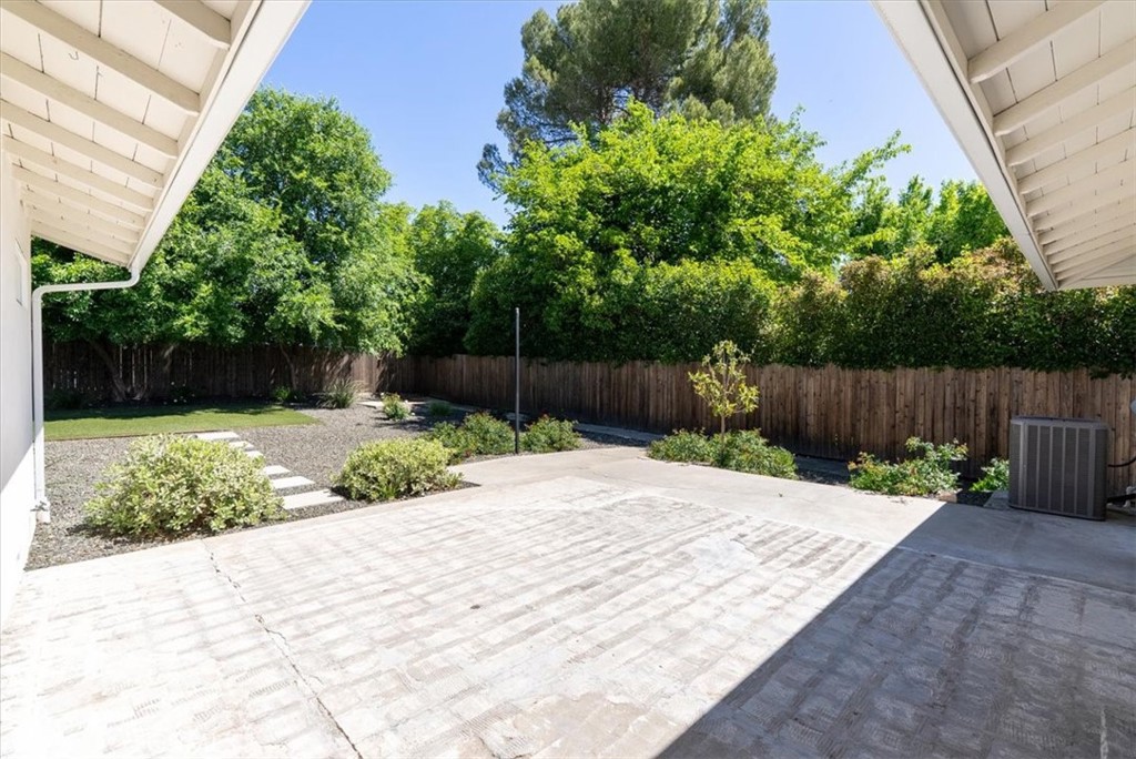 625 Moss, Paso Robles, CA 93446