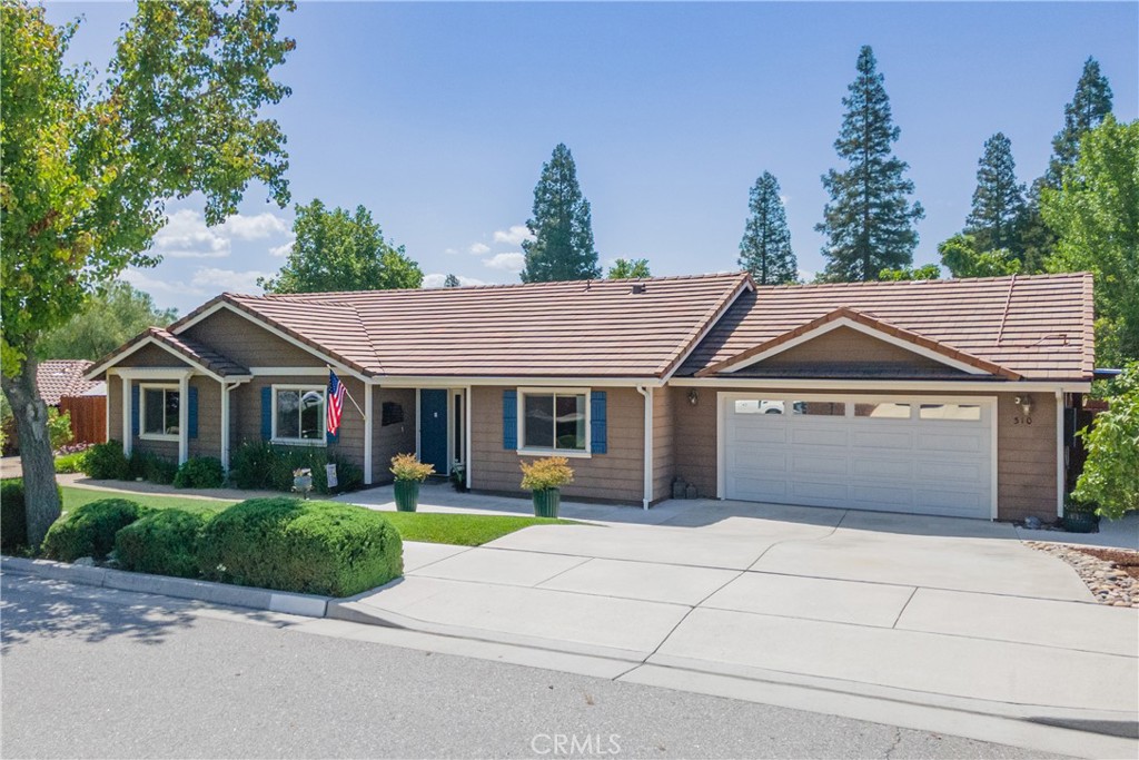310 Oak Grove Ct, Paso Robles, CA 93446