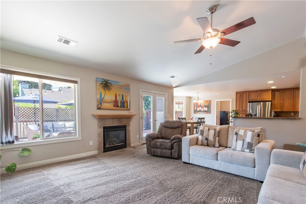 310 Oak Grove Ct, Paso Robles, CA 93446