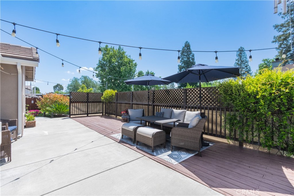 310 Oak Grove Ct, Paso Robles, CA 93446
