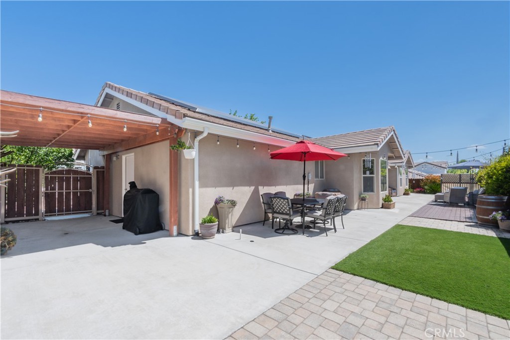 310 Oak Grove Ct, Paso Robles, CA 93446