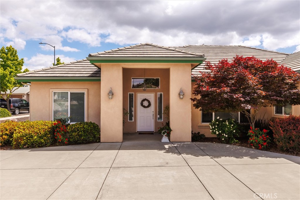 1411 Crown Way, Paso Robles, CA 93446