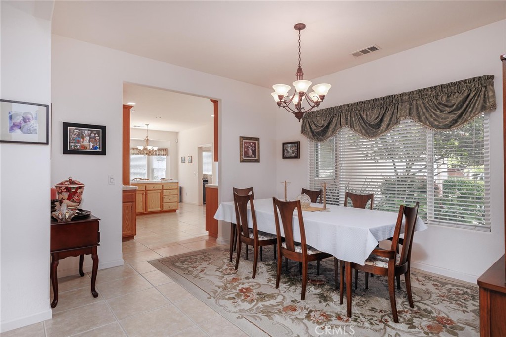 1411 Crown Way, Paso Robles, CA 93446