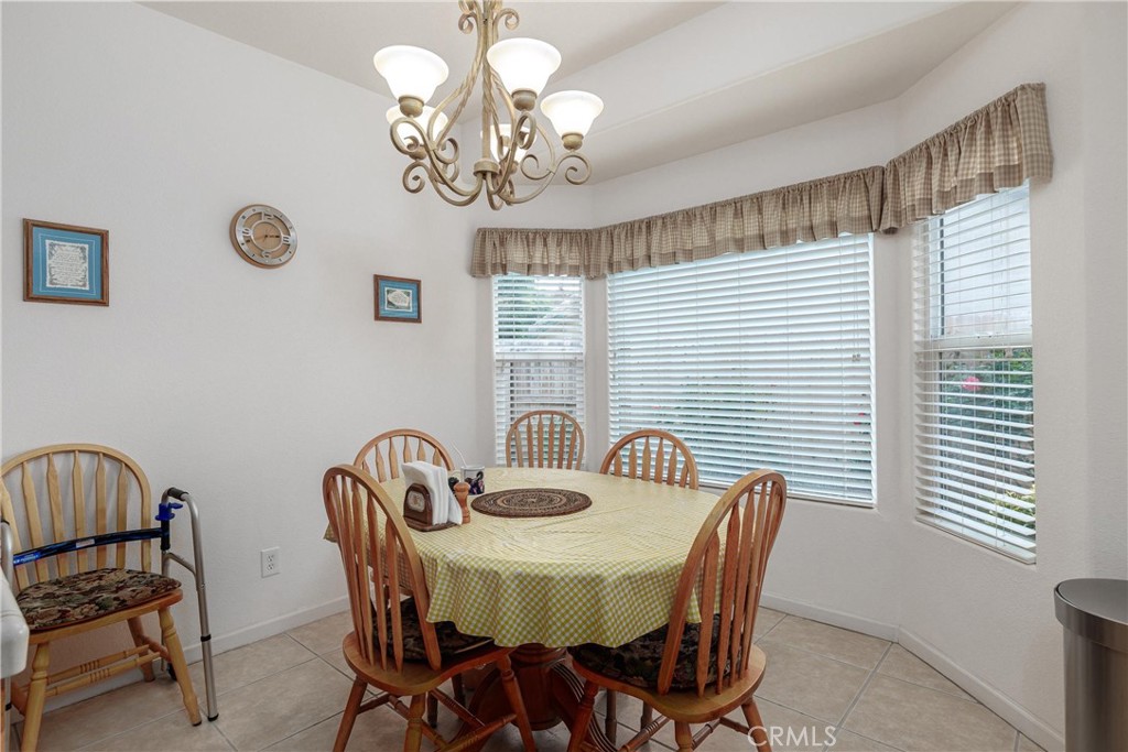 1411 Crown Way, Paso Robles, CA 93446