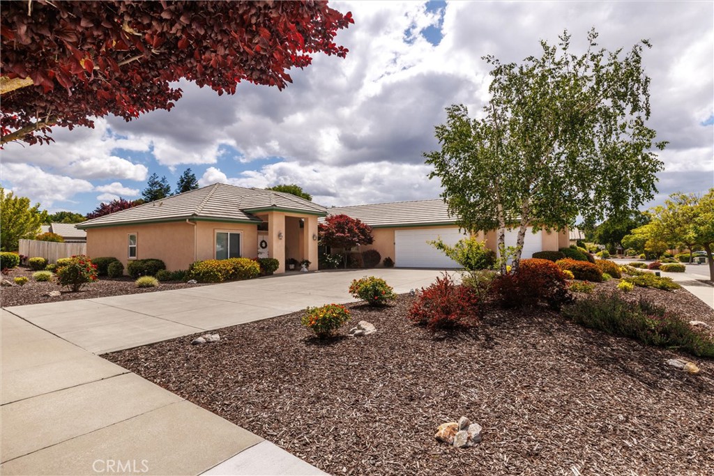 1411 Crown Way, Paso Robles, CA 93446