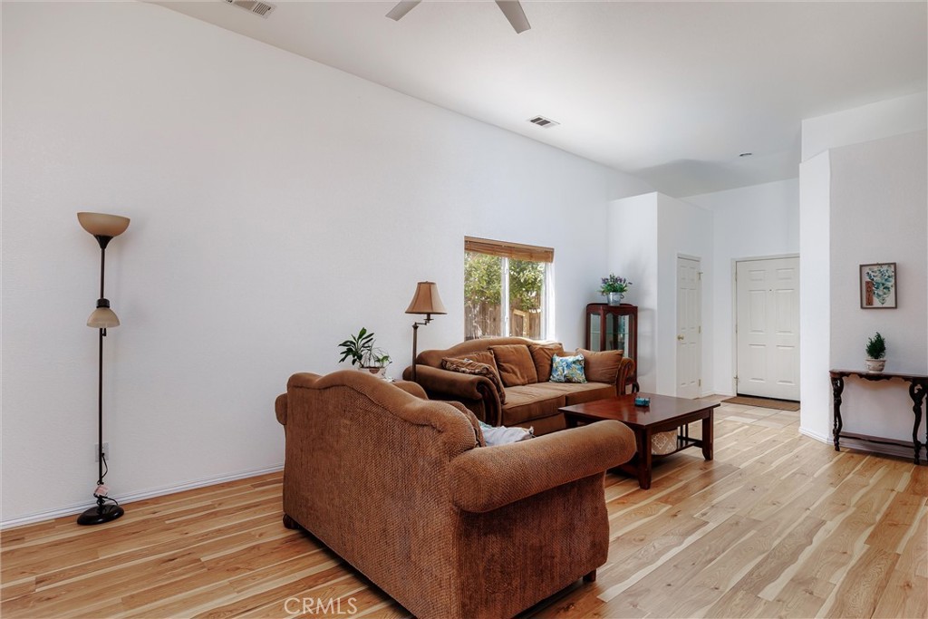 2457 Winding Brook Rd, Paso Robles, CA 93446