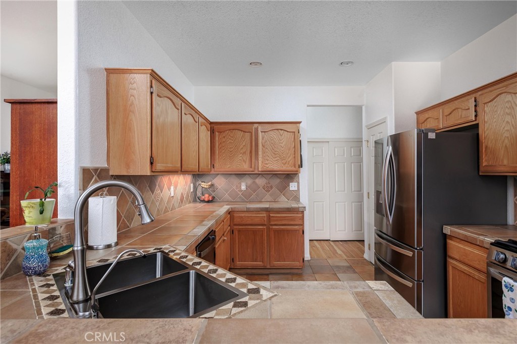 2457 Winding Brook Rd, Paso Robles, CA 93446