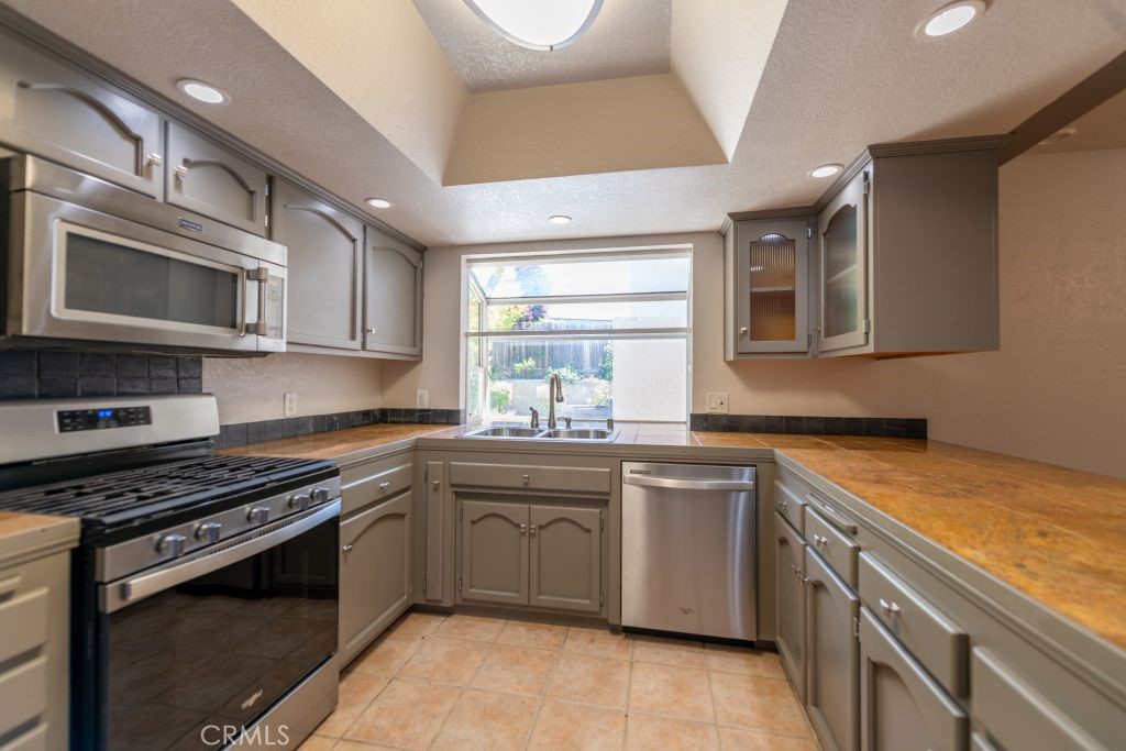 1634 Rambouillet, Paso Robles, CA 93446