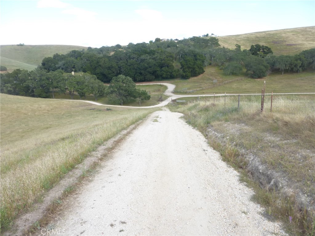 2750 Raptor Ridge Trl, Templeton, CA 93465