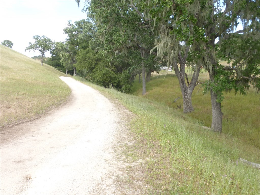 2750 Raptor Ridge Trl, Templeton, CA 93465