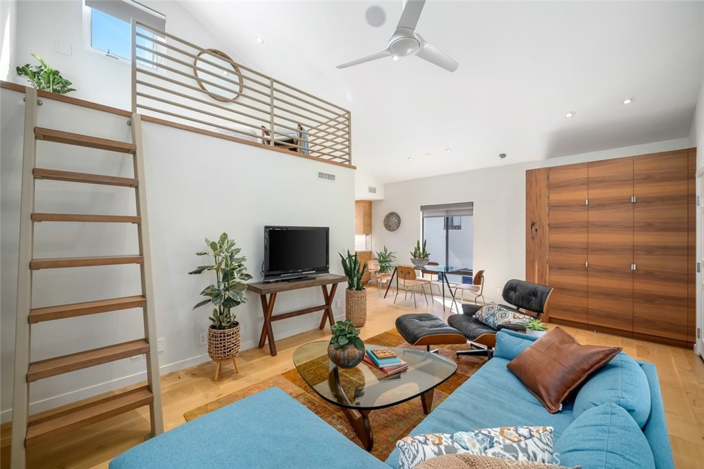 1257 Iris #4, San Luis Obispo, CA 93401