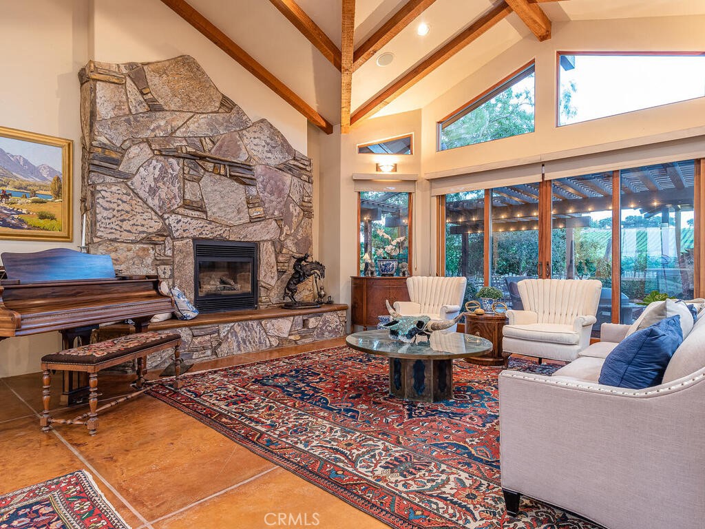 7790 Airport Rd, Paso Robles, CA 93446
