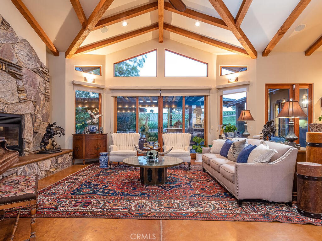 7790 Airport Rd, Paso Robles, CA 93446