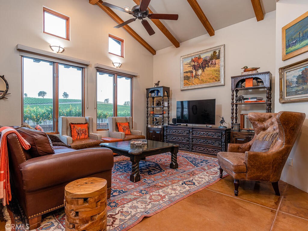 7790 Airport Rd, Paso Robles, CA 93446