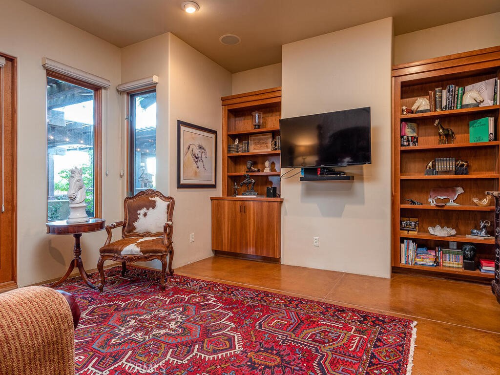 7790 Airport Rd, Paso Robles, CA 93446