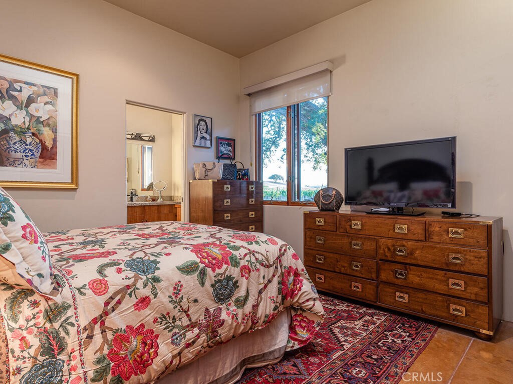 7790 Airport Rd, Paso Robles, CA 93446