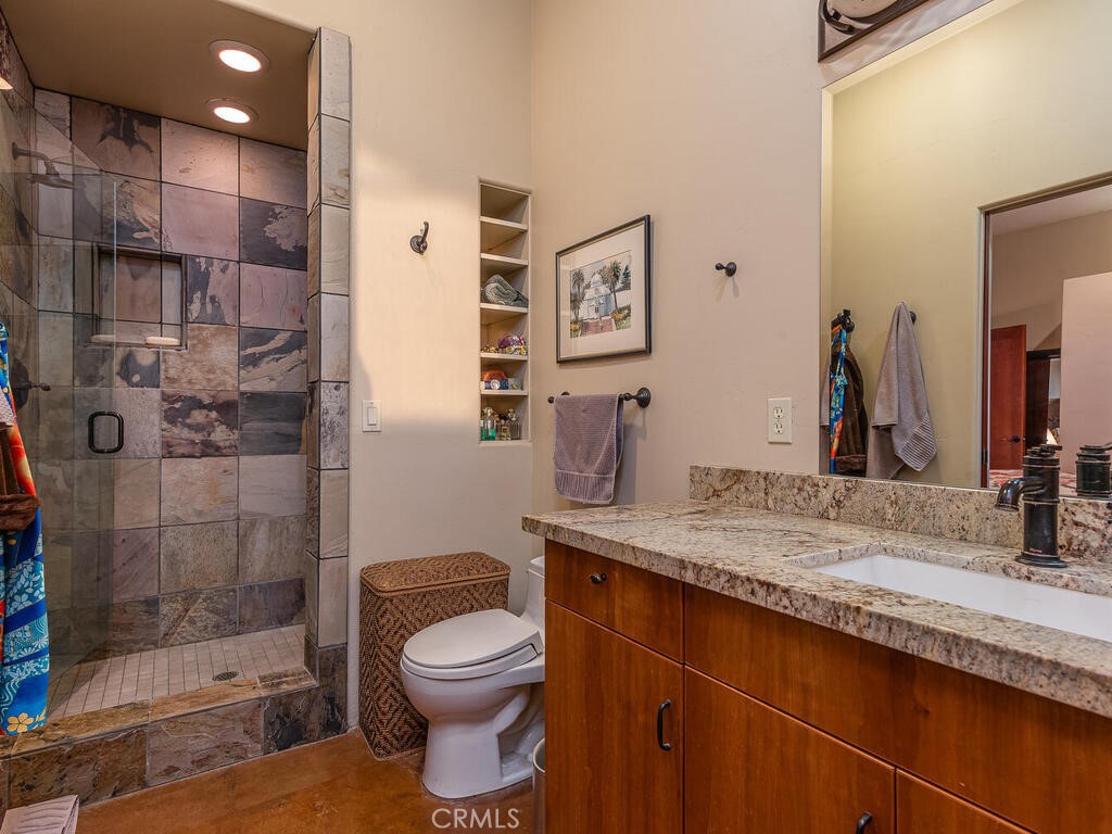 7790 Airport Rd, Paso Robles, CA 93446