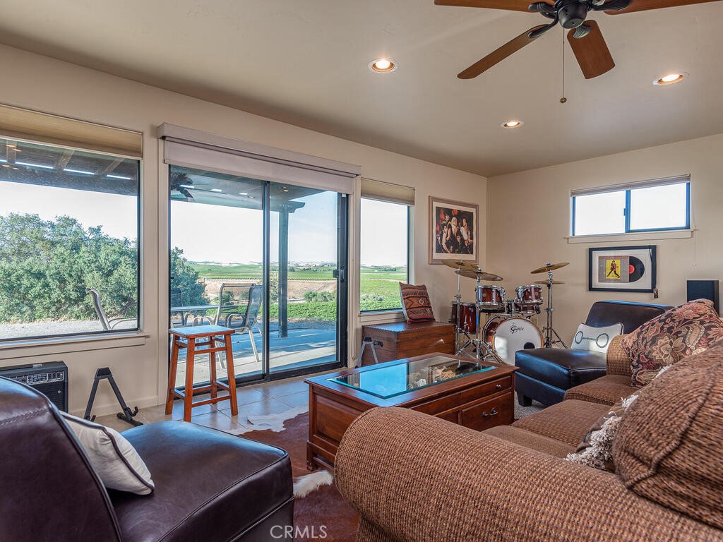 7790 Airport Rd, Paso Robles, CA 93446