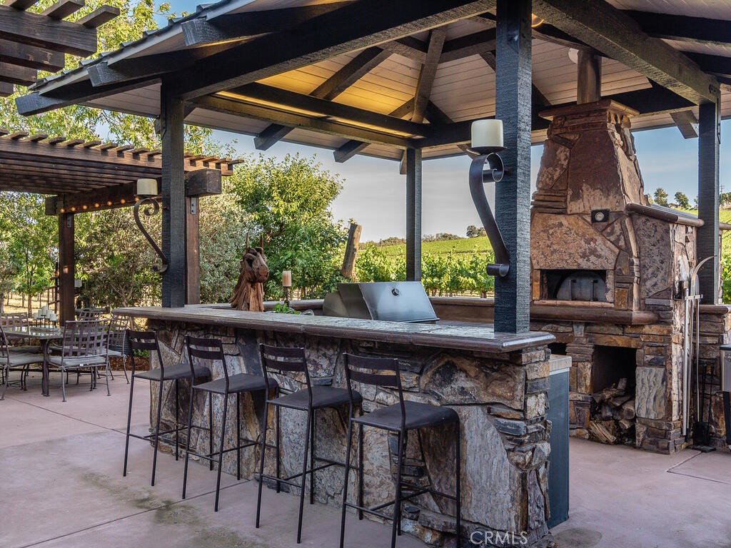 7790 Airport Rd, Paso Robles, CA 93446