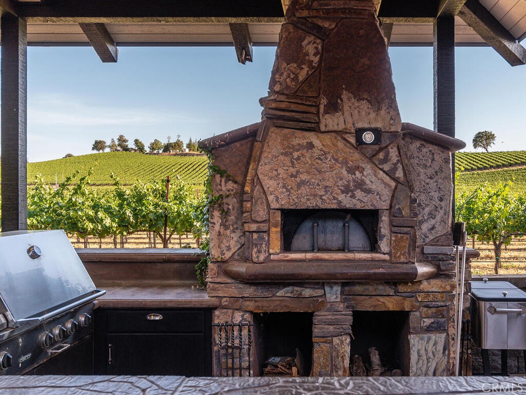 7790 Airport Rd, Paso Robles, CA 93446