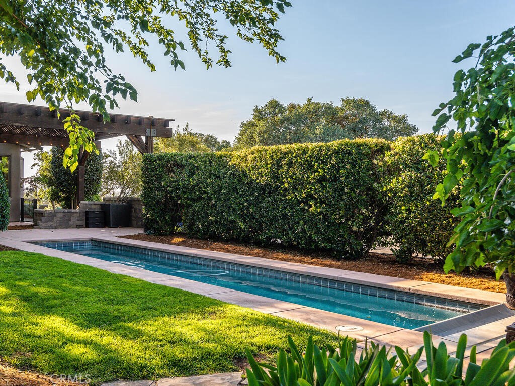 7790 Airport Rd, Paso Robles, CA 93446