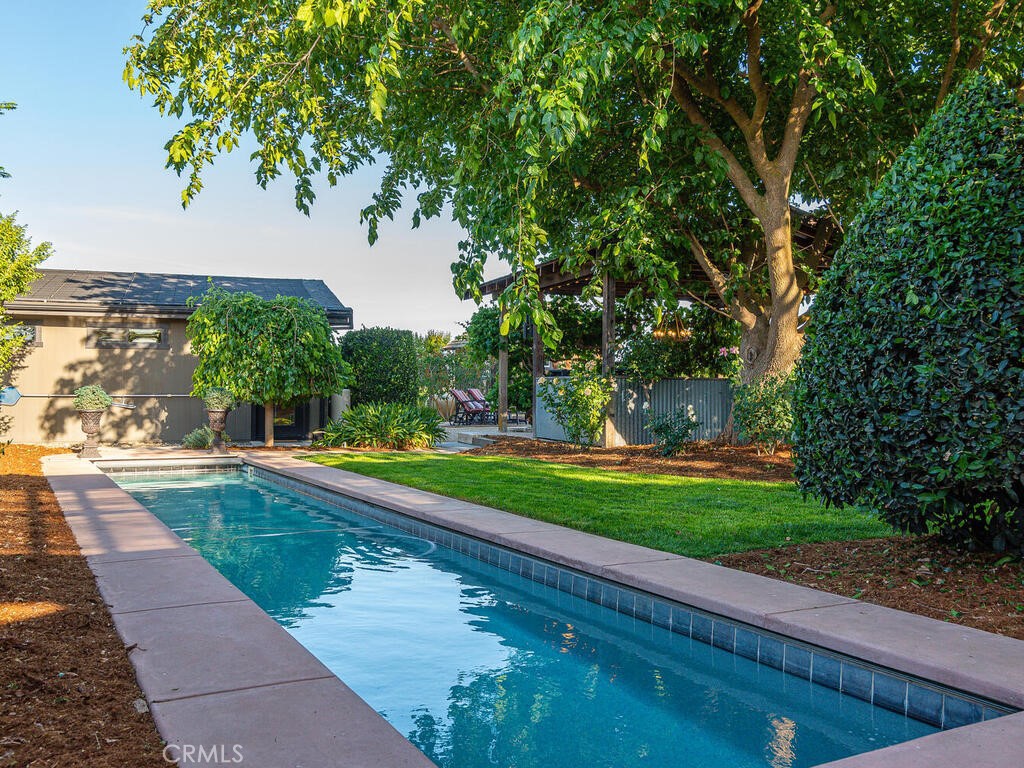 7790 Airport Rd, Paso Robles, CA 93446