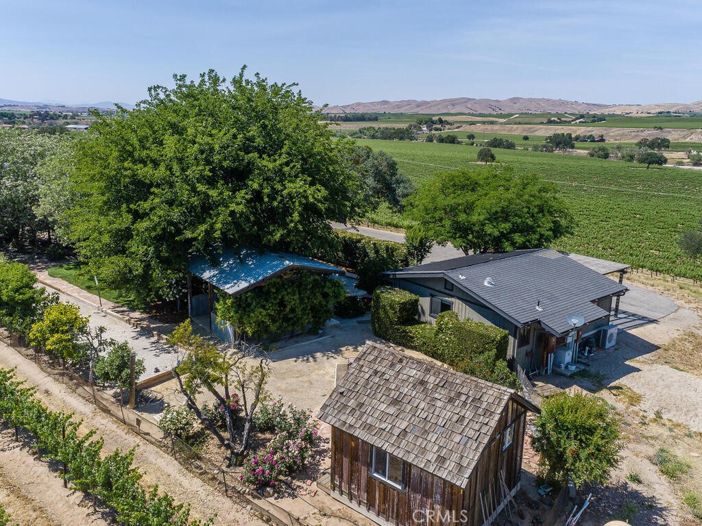 7790 Airport Rd, Paso Robles, CA 93446