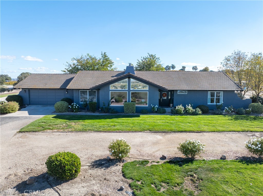 7790 Airport Rd, Paso Robles, CA 93446