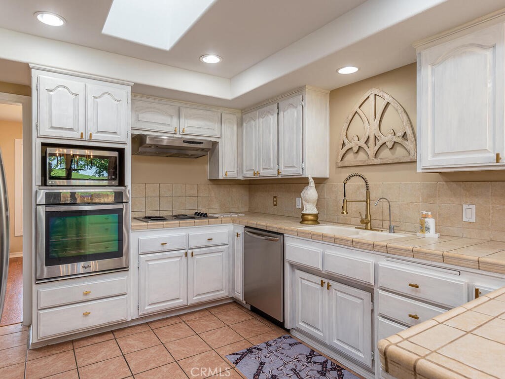 7790 Airport Rd, Paso Robles, CA 93446