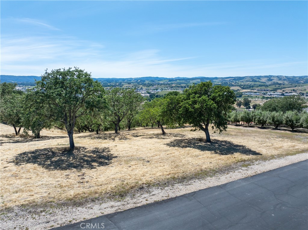 2255 Battering Rock, Templeton, CA 93465